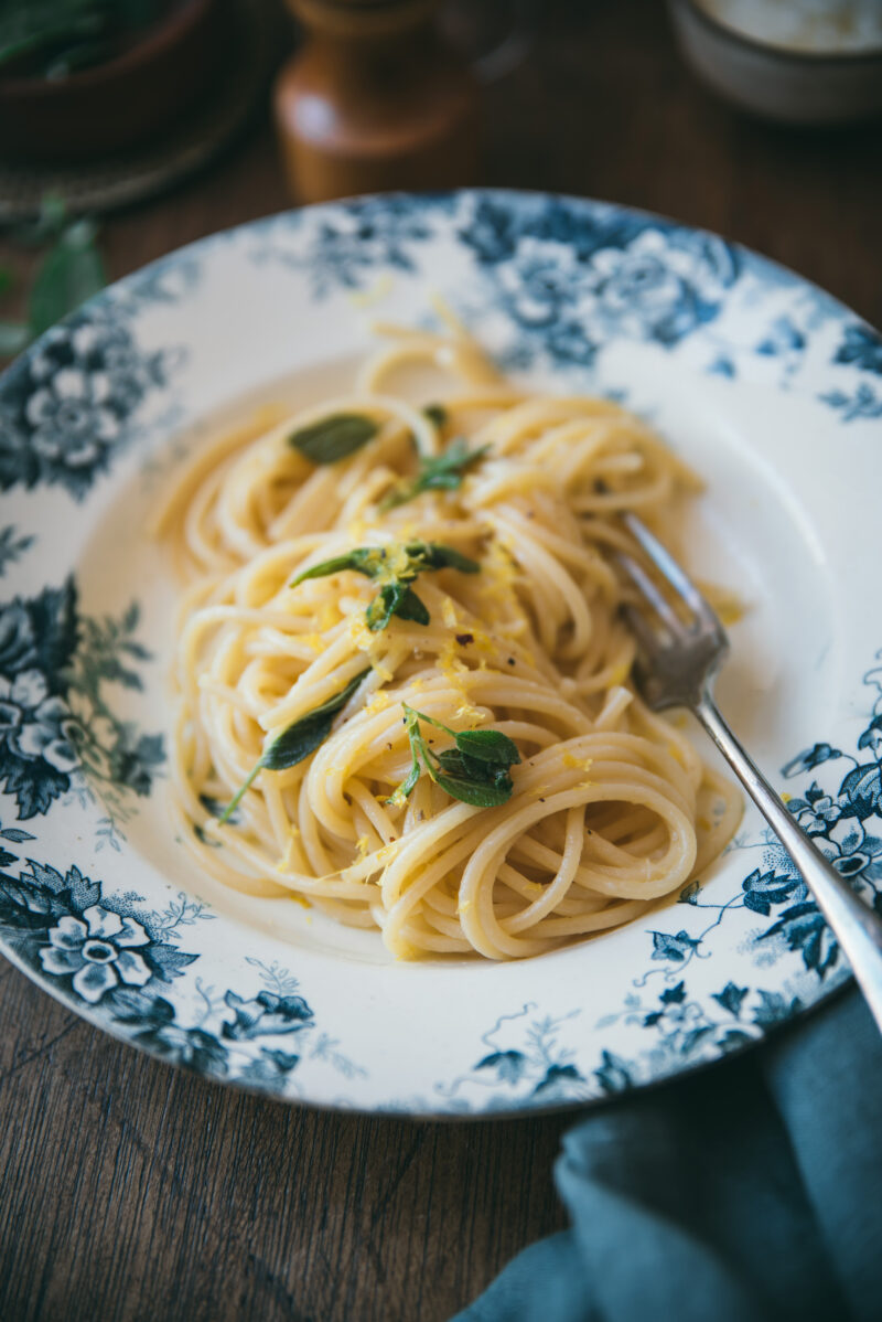 Spaghetti au beurre de sauge Recette facile et délicieuse