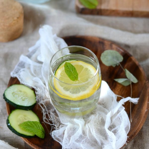 Eau De Concombre, Citron Et Menthe {detox} - Recette