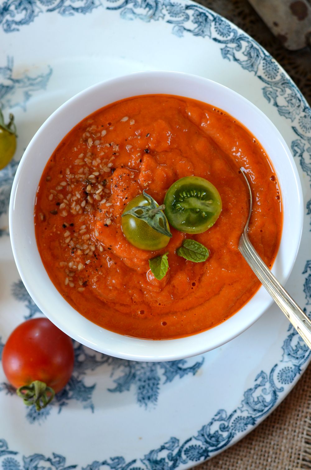 Soupe de tomates rôties {à manger chaude ou froide}
