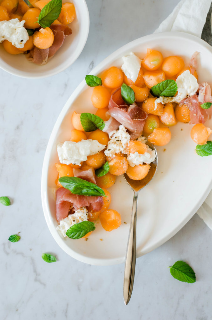 Salade de melon, mozzarella et jambon cru