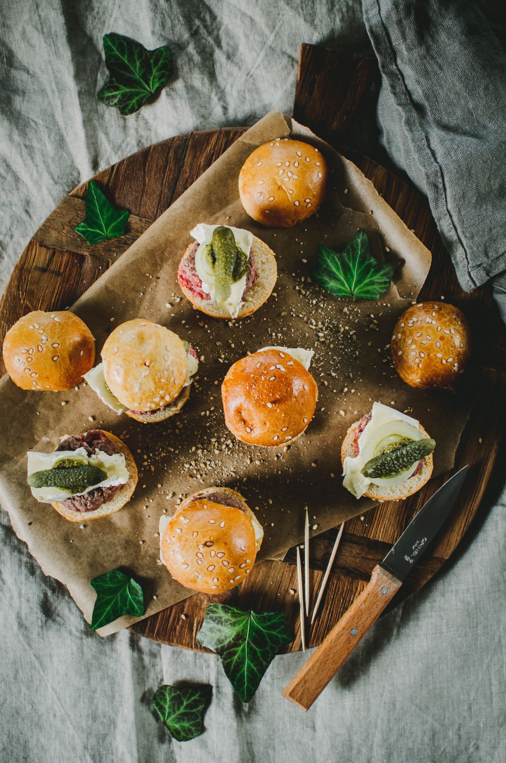 Mini-burgers apéritifs au bœuf et camembert