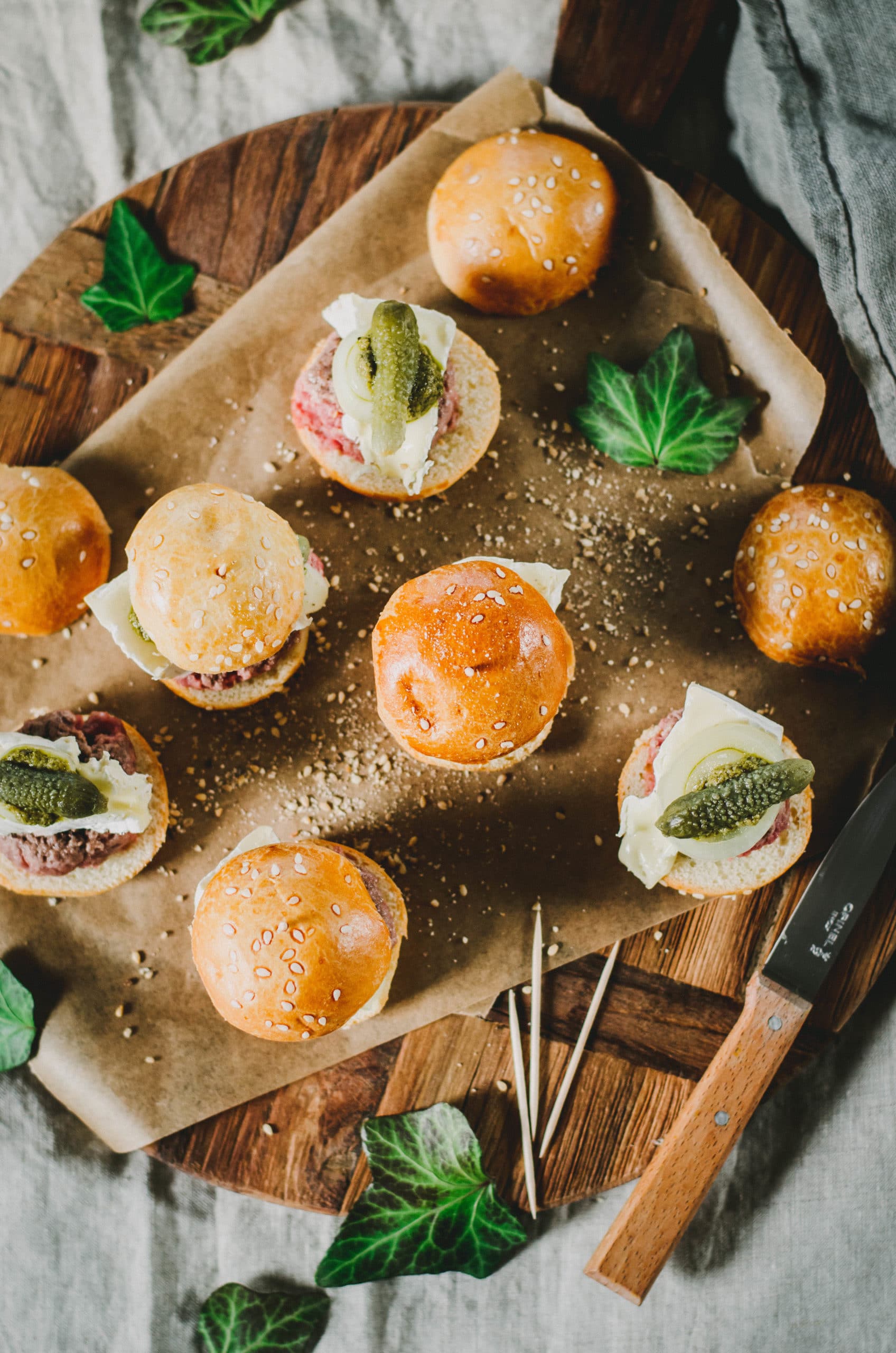 Mini-burgers apéritifs au bœuf et camembert