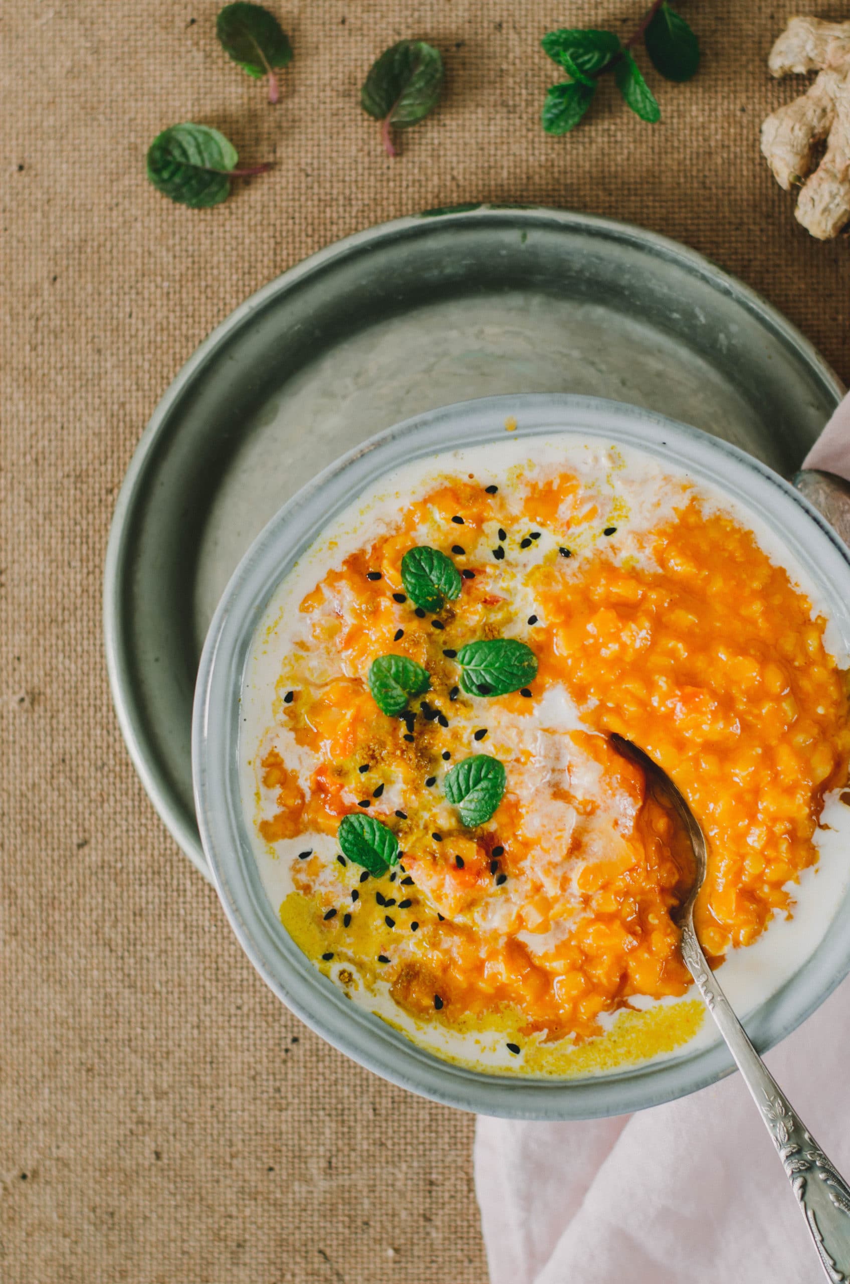 Dahl de lentilles corail au lait de coco