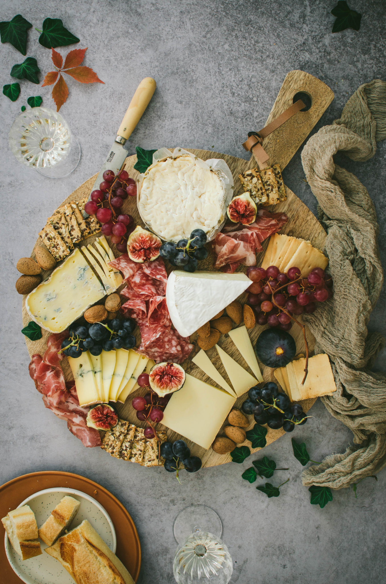 Comment faire un joli plateau de fromages et charcuteries ?