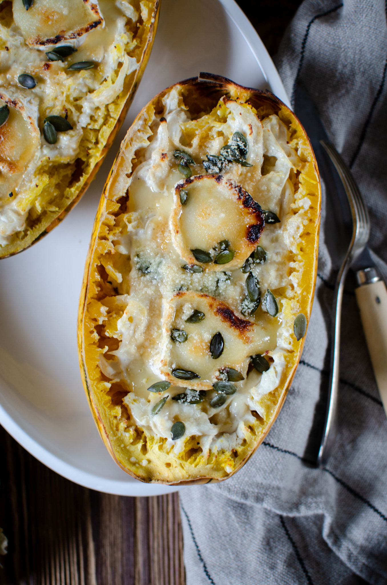 Courge spaghetti au four et fromage de chèvre