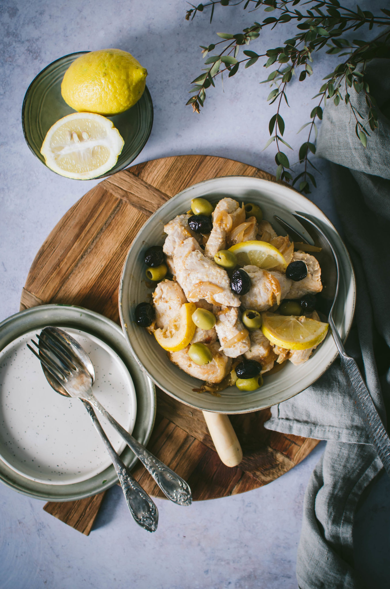 Sauté de dinde aux olives et citron