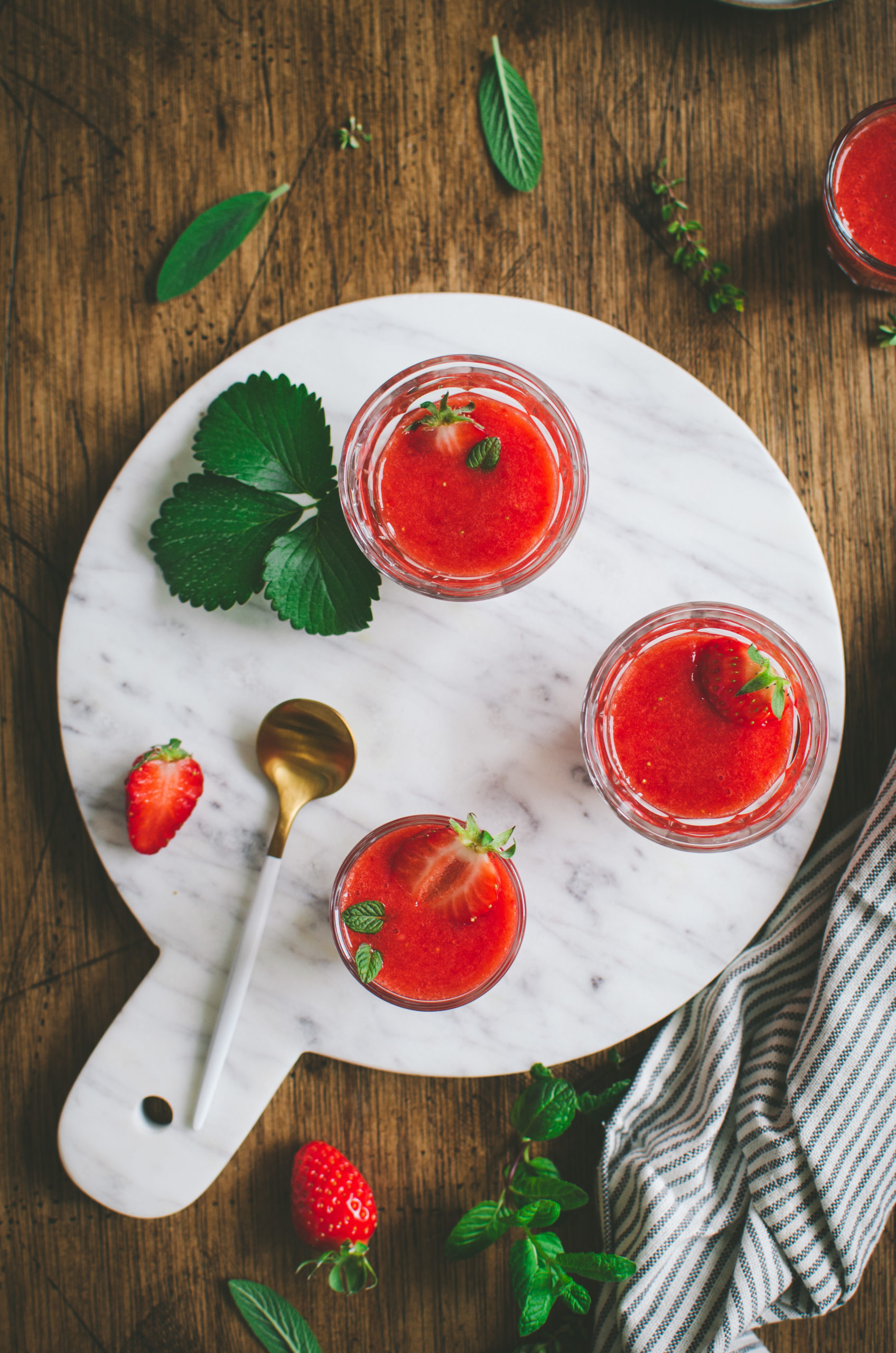 Strawberries Mint soup