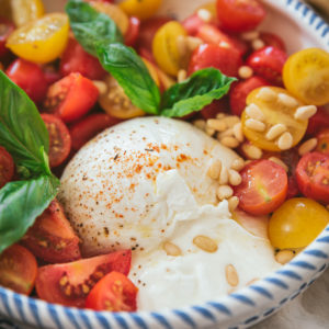 salade tomate burrata mozzarella