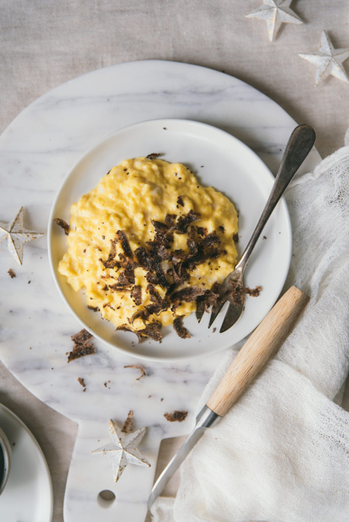 Œufs brouillés à la truffe noire