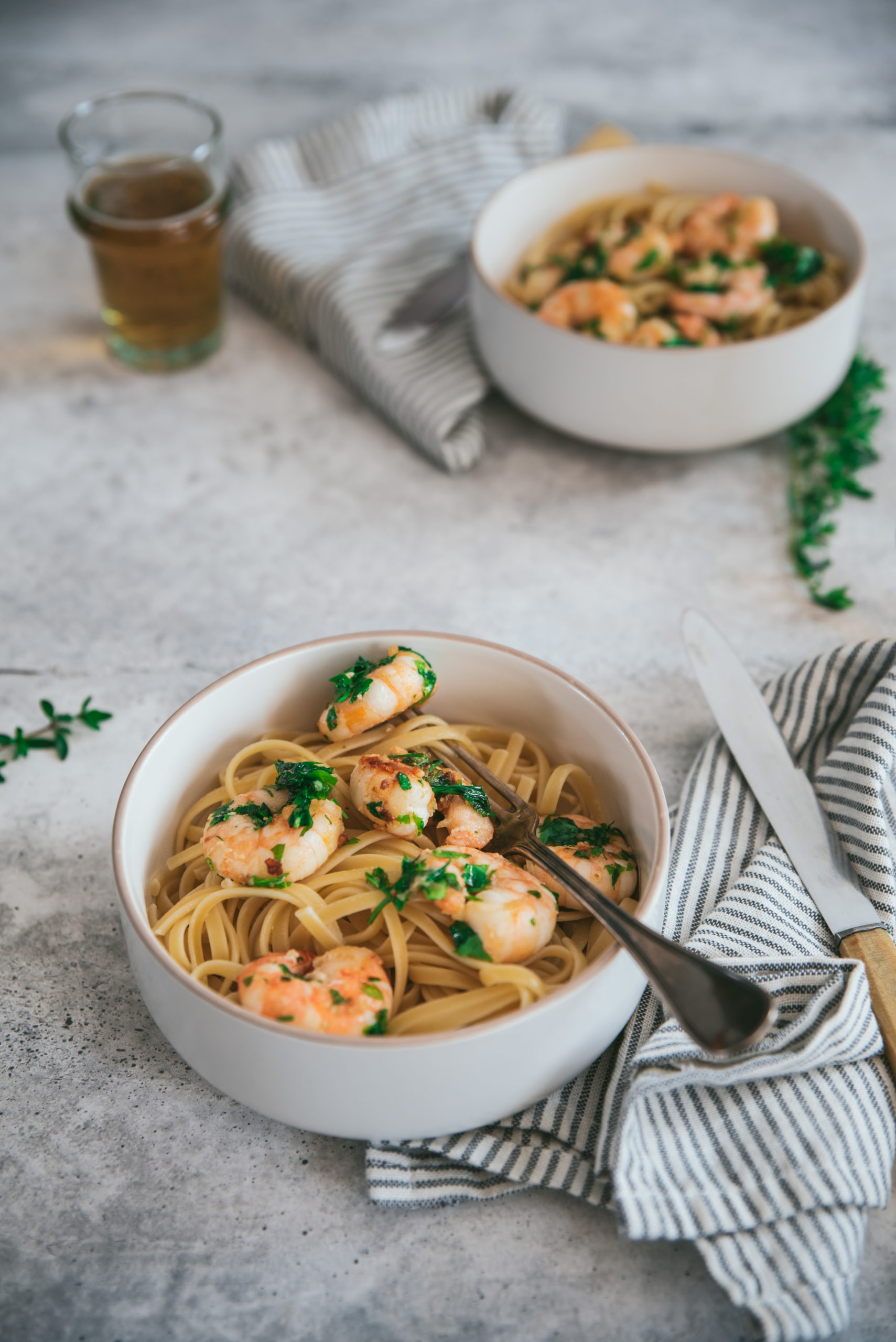 Pâtes aux crevettes, ail et persil