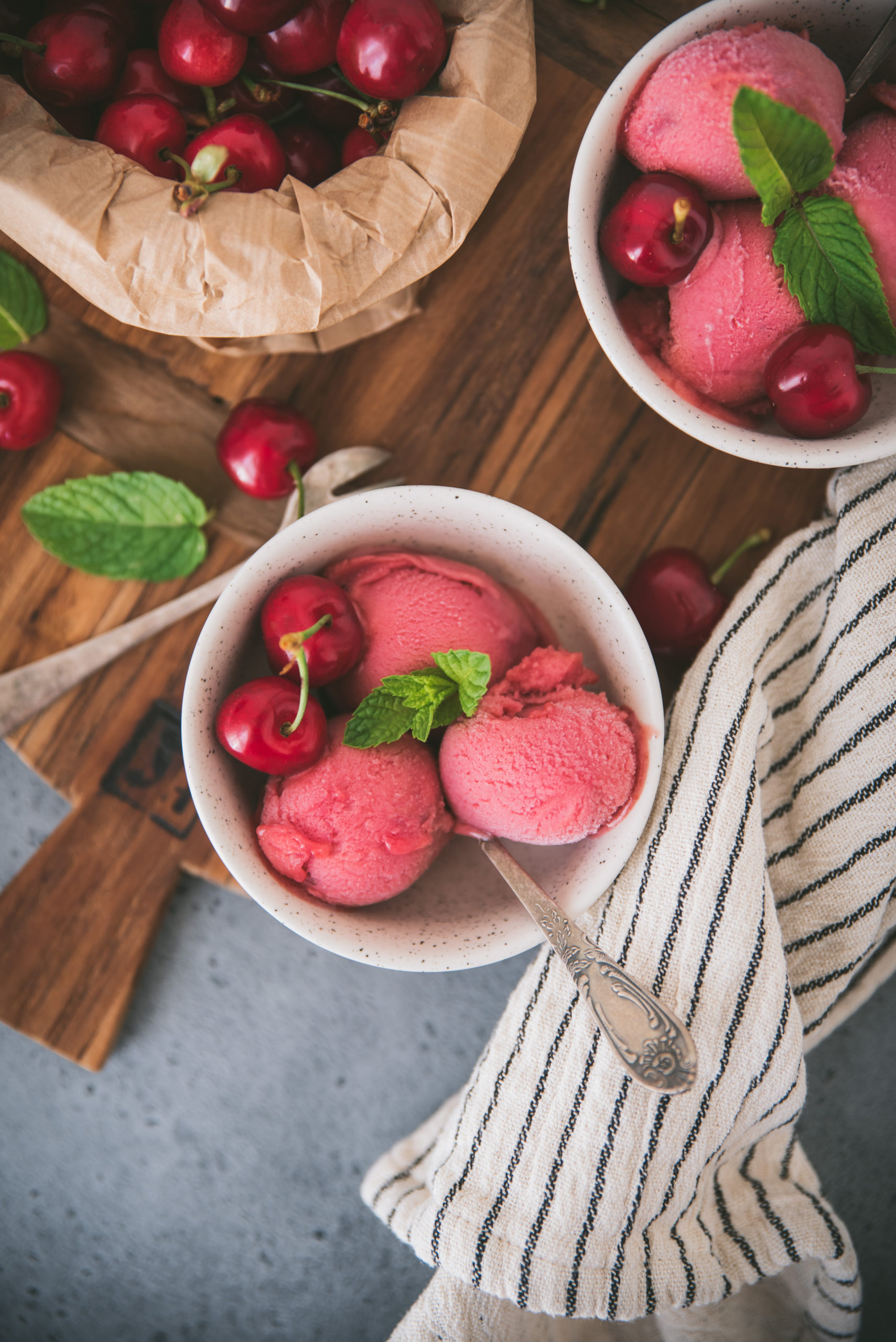 Cherries ice cream Recipe