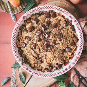 Crumble pomme et poire à la cannelle et chocolat