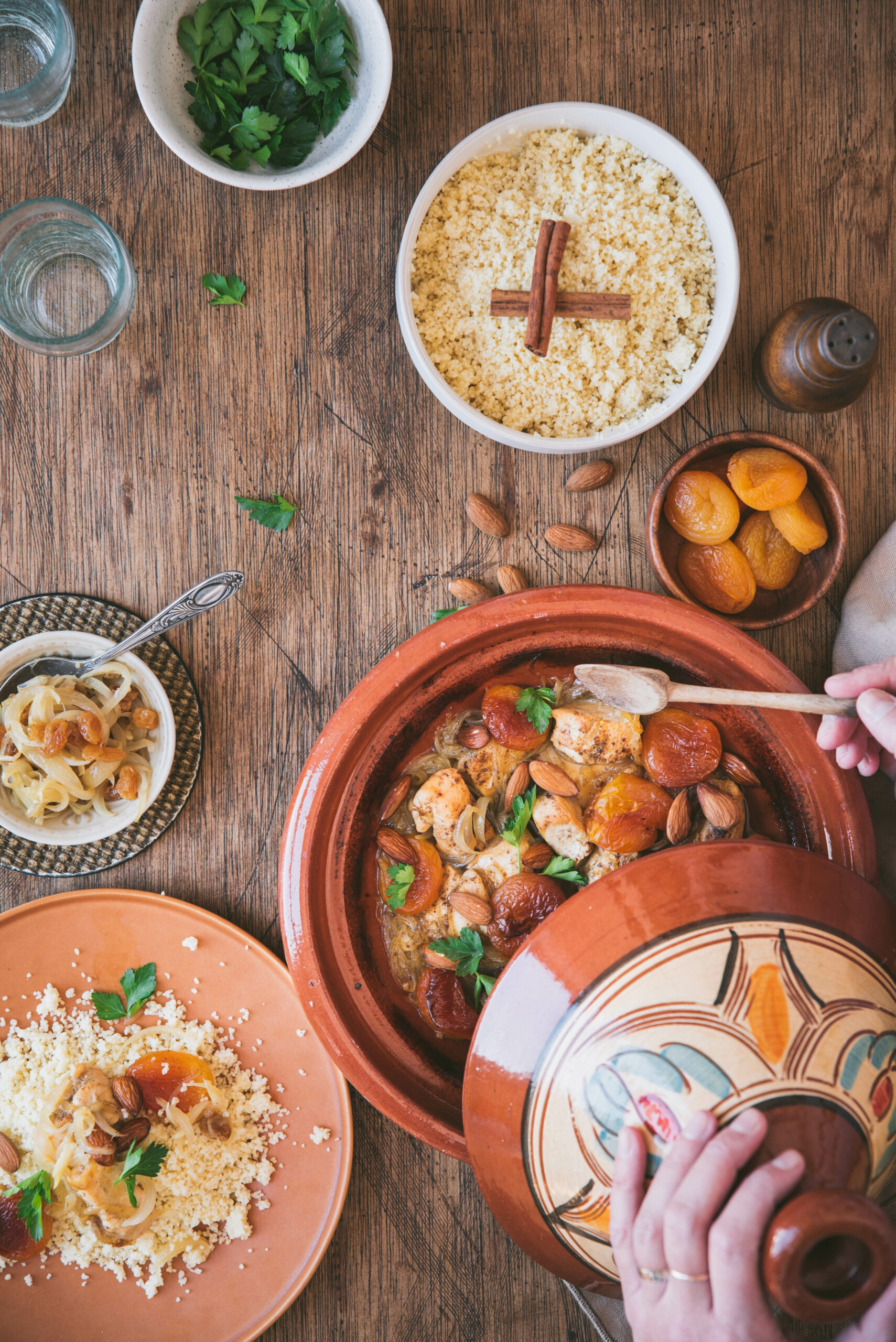 Tajine au four poulet abricot amande