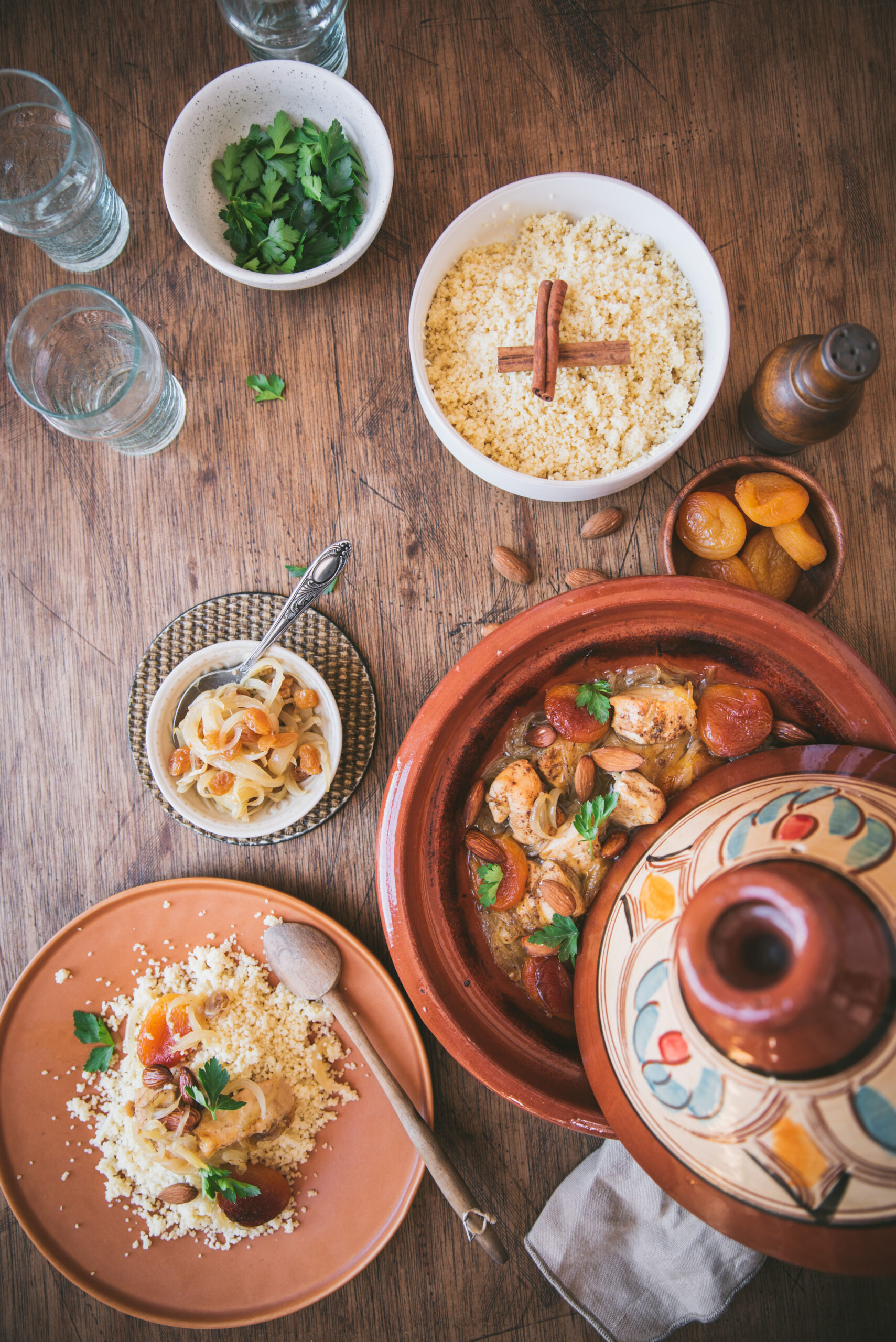 Tajine au four poulet abricot amande