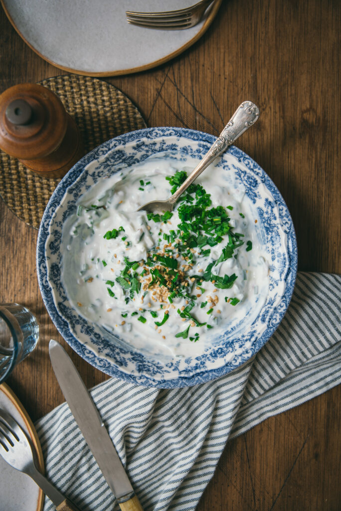 Garlic and Chive Cottage Cheese Dip