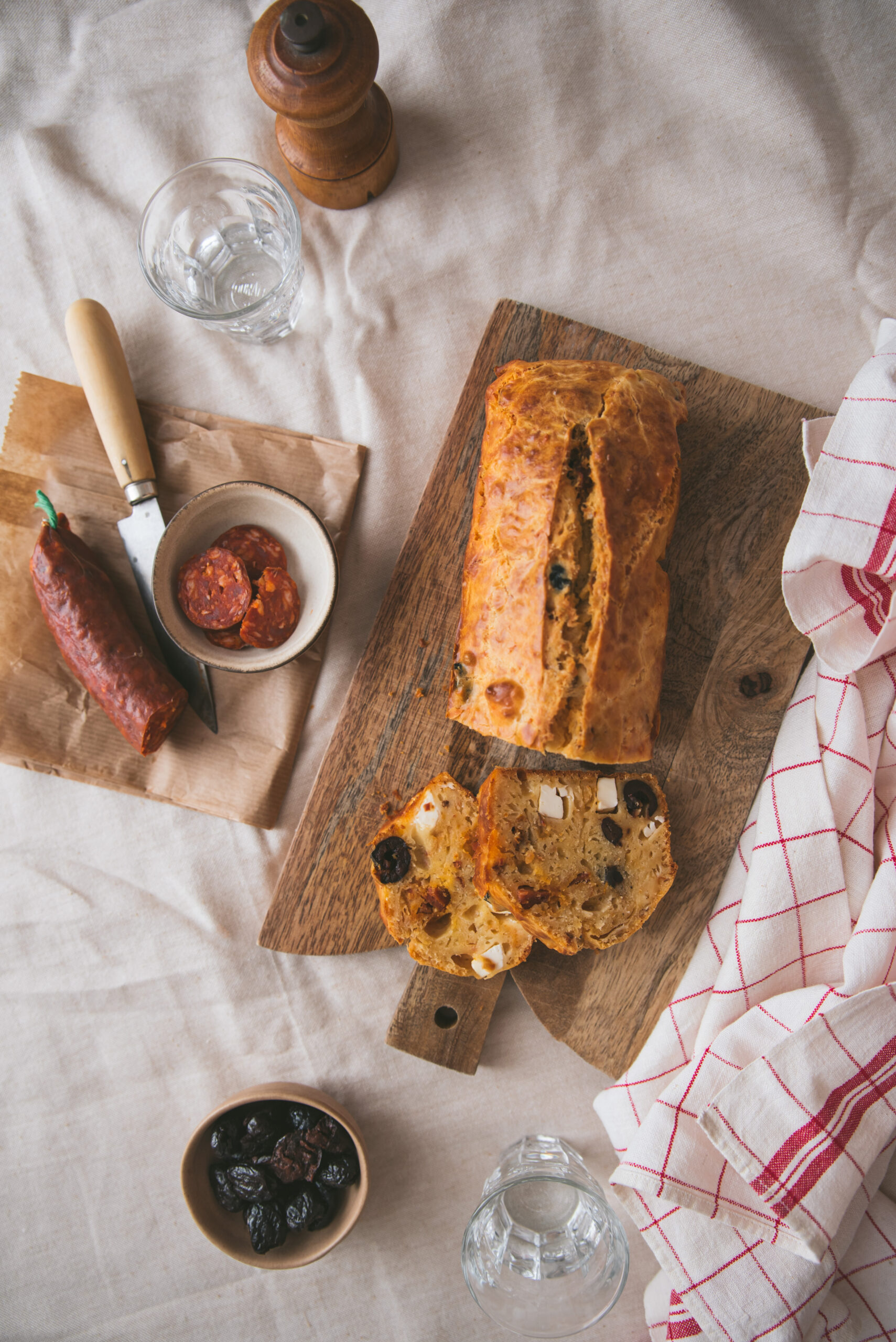 recette cake salé chorizo feta olive tomate séchée