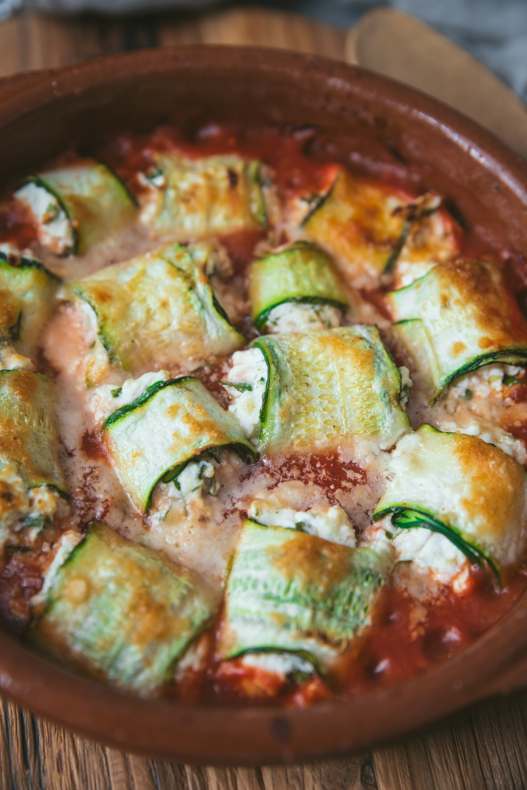 recette Involtini courgette ricotta pecorino sauce tomate