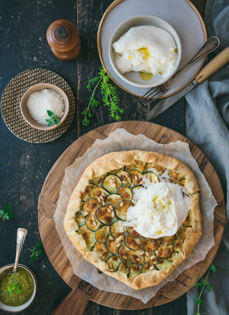 Tarte salée courgette au pesto et burrata