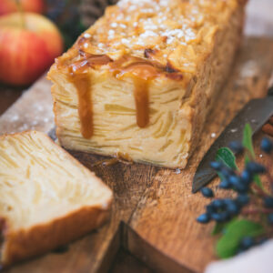 Gâteau invisible pommes caramel