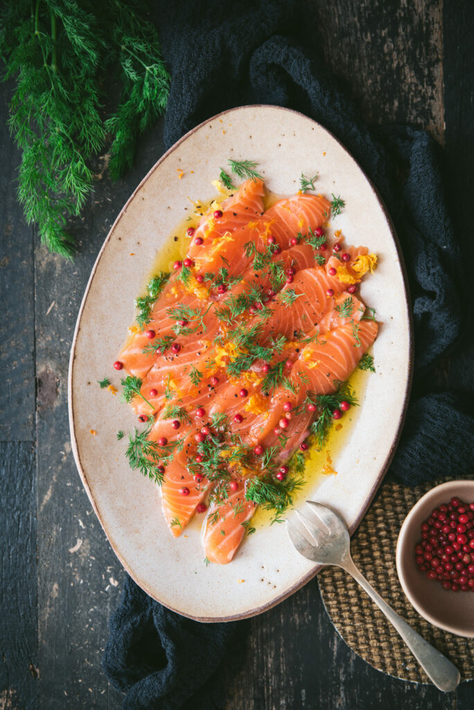 Sliced Salmon Marinated with Dill