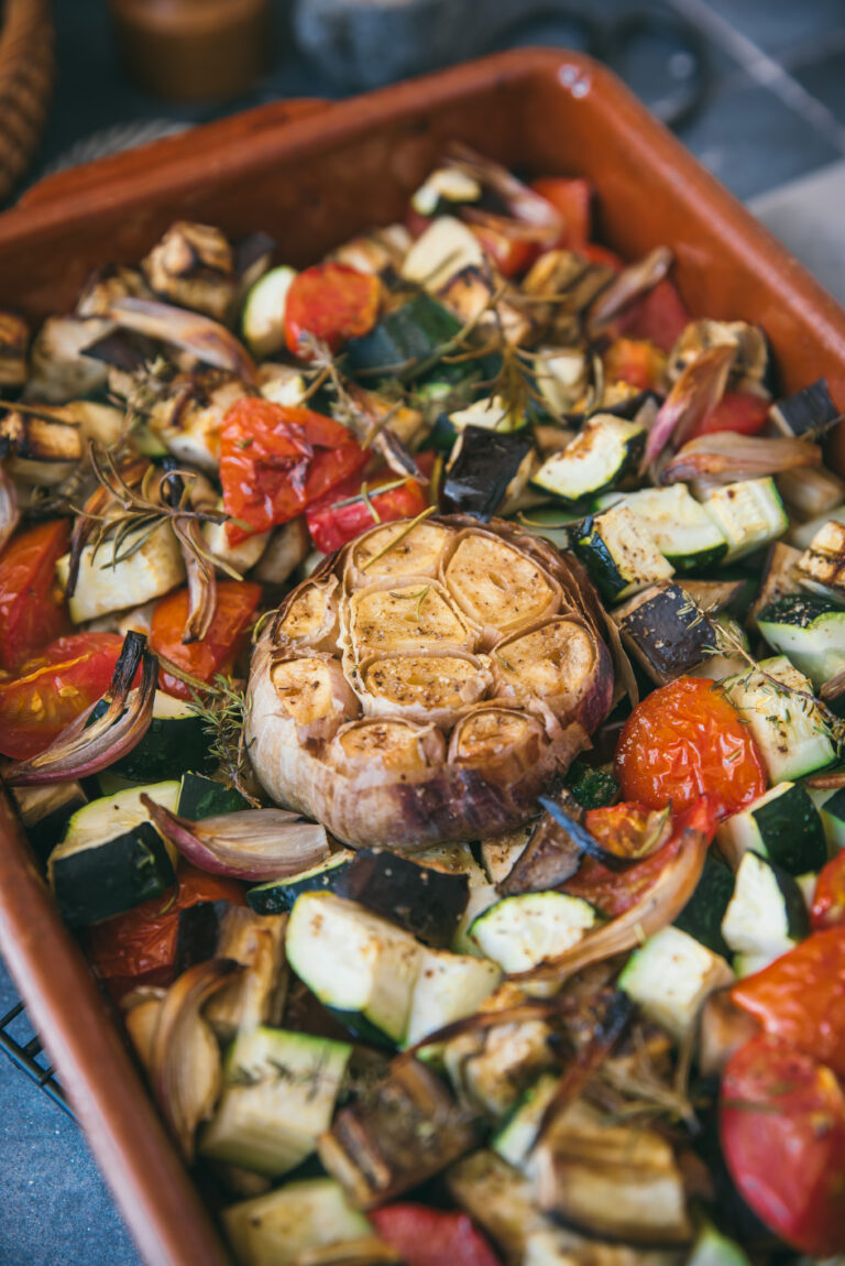 recette légumes aubergines courgettes tomates ail rotis au four
