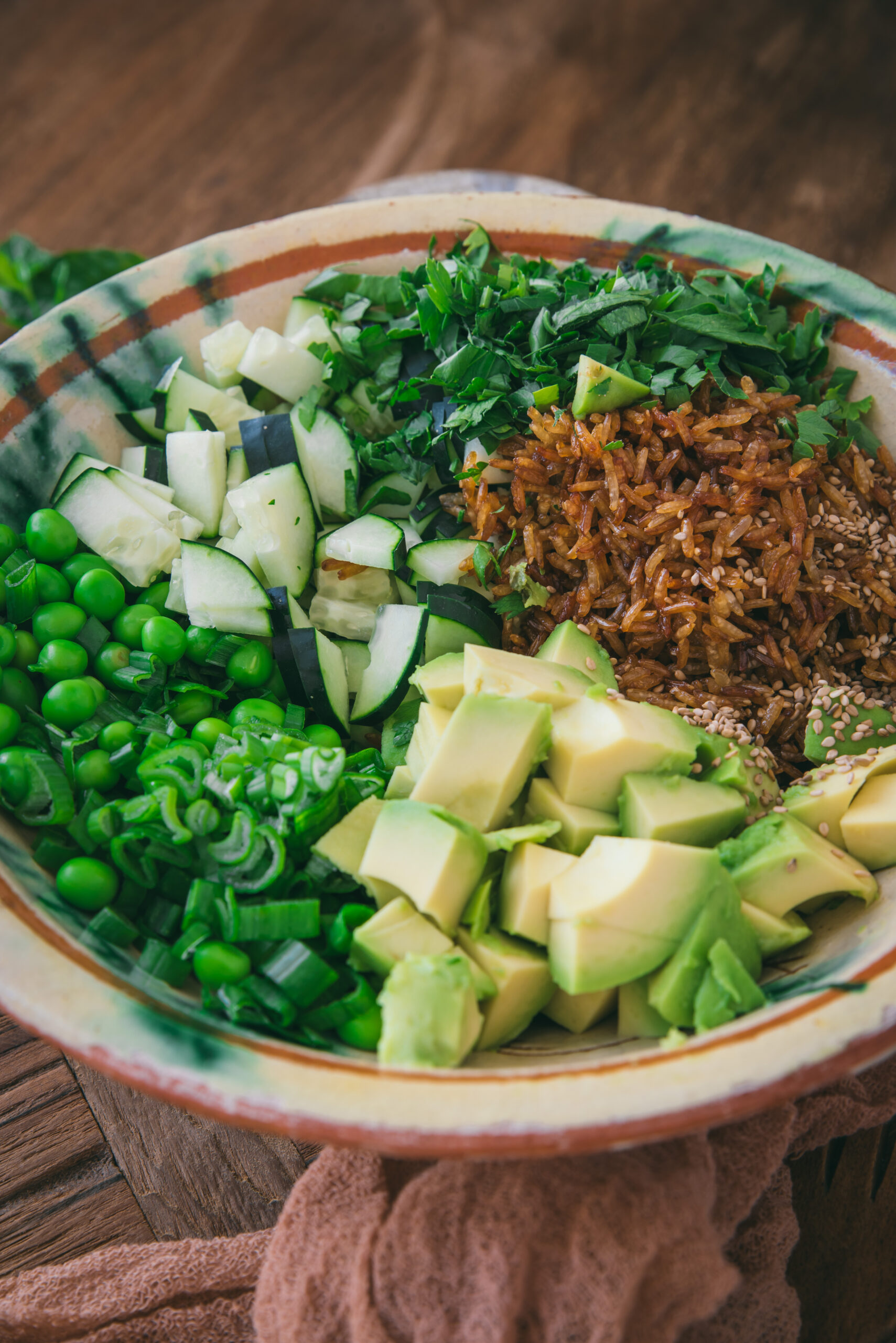recette salade riz croustillante concombre avocat